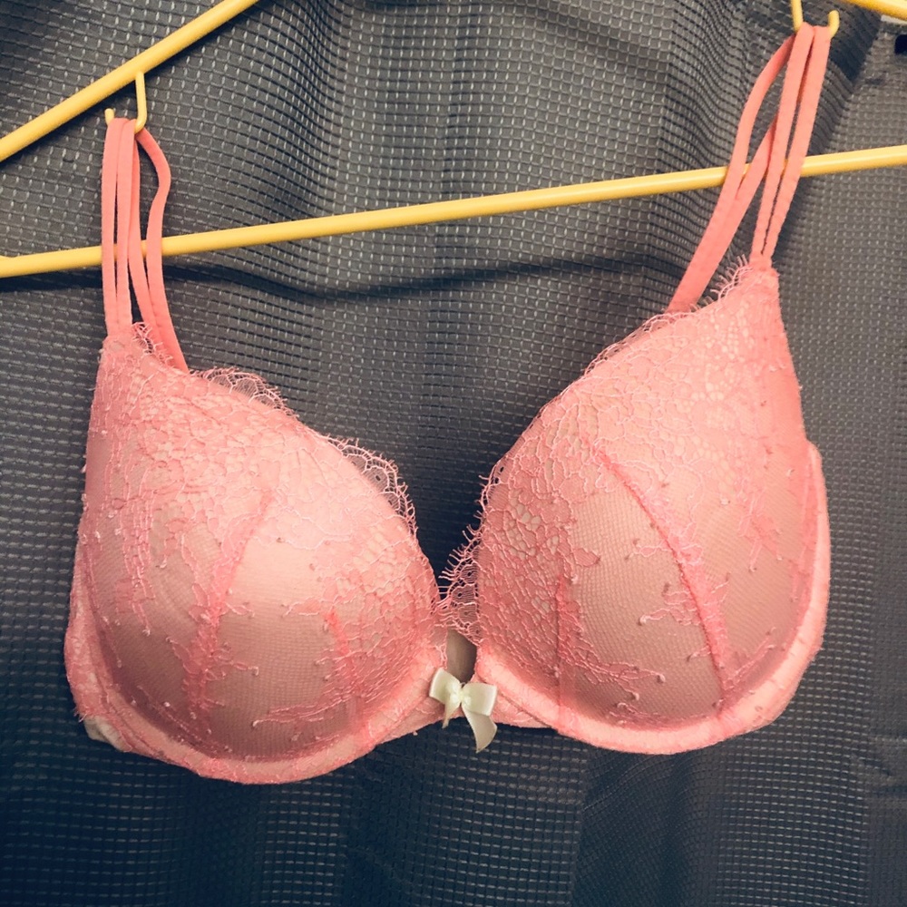 Victoria’s Secret light pink push-up bra